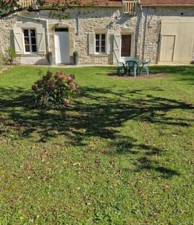 Menou House | Maison des oiseaux