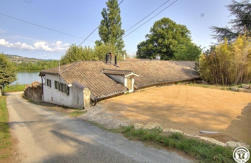 Saint-Bernard House | Maison des Pénicheurs