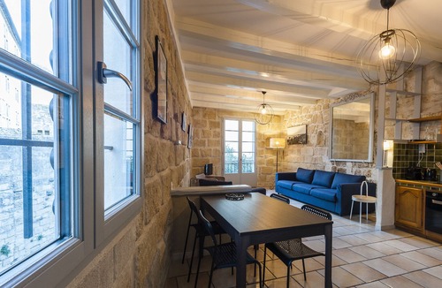 Aigues-Mortes Medieval City House | Maison des Remparts