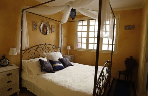 Saint-Etienne-d'Albagnan Bed & Breakfast | Maison des Rêves-As seen on House Hunters International! Private heated pool