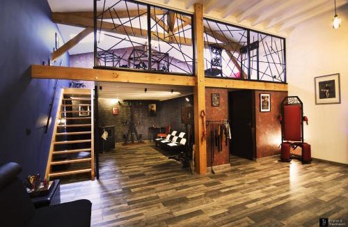 Montpon-Menesterol House | Maison des Soupirs