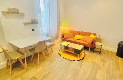 Fenouillet House | Maison des voyageurs 1