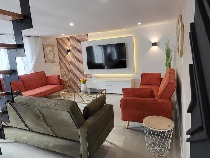 Langres Villa | Maison Design