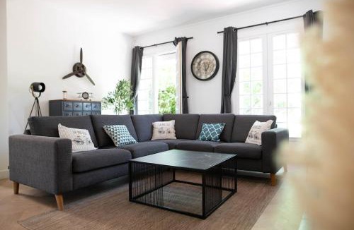 Mirail-Reynerie-Bellefontaine Villa | Maison design
