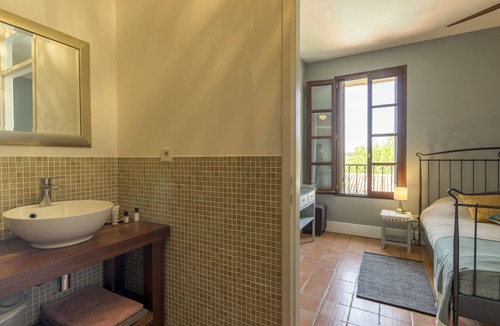 Neffies Bed & Breakfast | Maison Dix