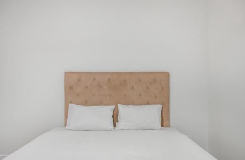 Evreux Apartment | Maison Douceur Appart 2 chambres jardin parking Wifi proche centre Evreux
