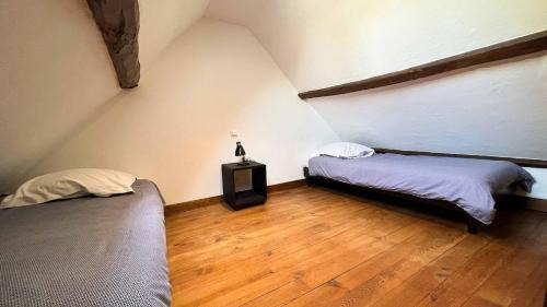 Ferrieres-la-Verrerie House | Maison du bourg