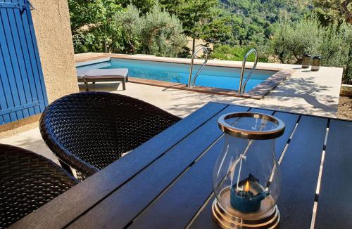 Bargemon House | Maison du Chat