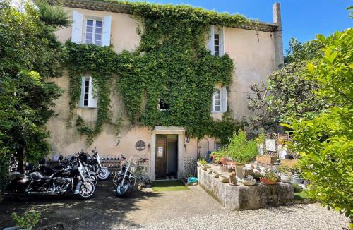 Vallon-Pont-d'Arc Bed & Breakfast | Maison du Manoir