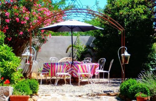 Vallon-Pont-d'Arc Bed & Breakfast | Maison du Manoir