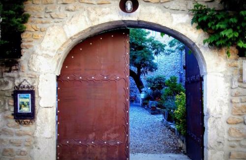 Vallon-Pont-d'Arc Bed & Breakfast | Maison du Manoir
