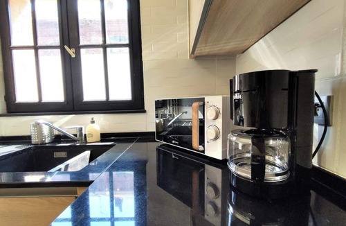 Croix House | Maison du Monde - Spacieuse et agréable maison