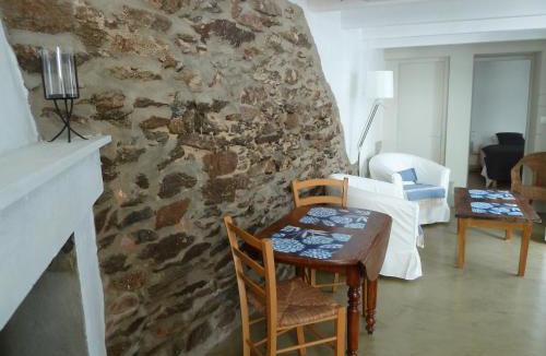 Ile d'Yeu House | Maison du Port - centre ville - à deux pas de l'arrivée des bateaux