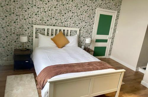 Le Vigeant Bed & Breakfast | Maison du Verger