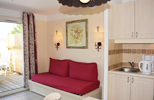 Rouret House | Maison duplex cosy 3 pièces, 6 pers. avec terrasse, parking, WIFI et animaux admis - Grospierres - FR-1-382-13
