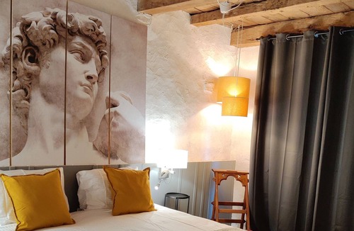 Melay Bed & Breakfast | Maison Egalité