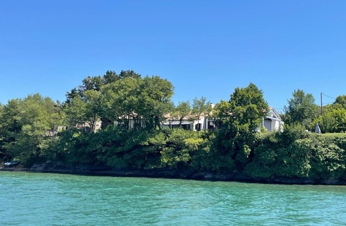 Le Fenouiller Villa | Maison en bord de rivière de mer