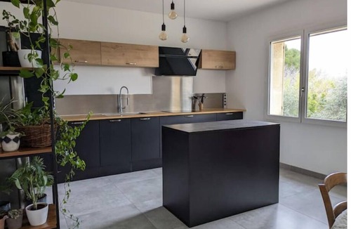 Sorgues Apartment | Maison en Campagne Vers Avignon