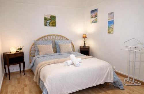 Saint-Sulpice-sur-Risle House | Maison entière pour 4 personnes avec parking proche centre ville