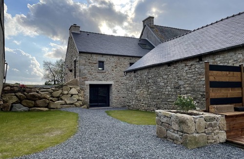 Saint-Pol-de-Leon Villa | Maison en Pierres