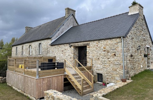 Saint-Pol-de-Leon Villa | Maison en Pierres