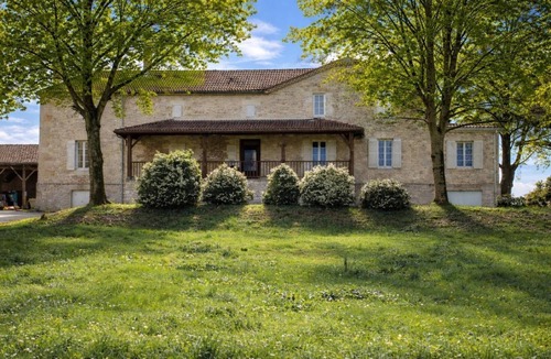 Penne-d'Agenais House | Maison en pierre avec piscine à Penne-d'Agenais