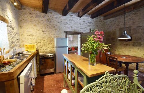 Laroque-Timbaut Villa | Maison en pierre à Laroque-Timbaut - Clévacances 3 clés