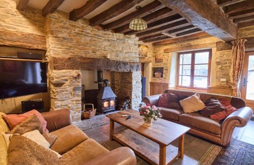 Jans House | Maison en pierre avec jardin clos, 7 pers , Calme près de Nantes et Rennes