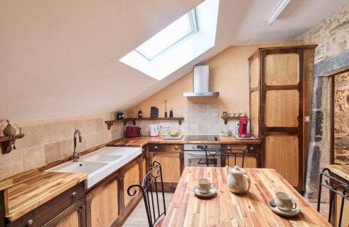 Jans House | Maison en pierre avec jardin clos, 7 pers , Calme près de Nantes et Rennes