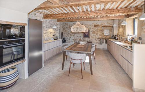 Rustrel House | Maison En Pierre Avec Piscine