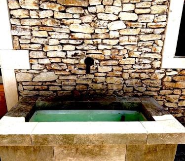 Grignan House | Maison en pierre