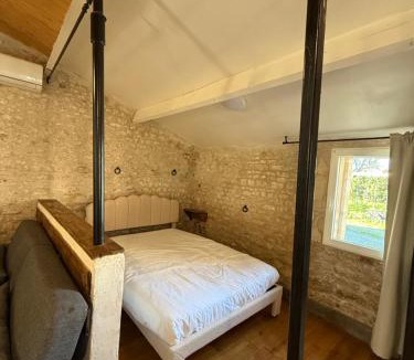 Velluire House | Maison en pierres, calme et authenticité vendéenne