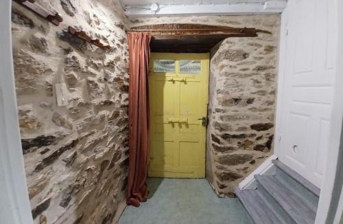 Pradinas House | maison en pierres