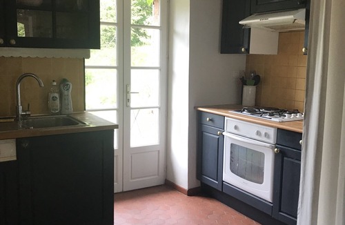 Janaillat House | Maison en Pleine Verdure