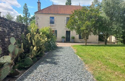 Mareuil-Sur-Lay-Dissais House | Maison en Vendée avec Piscine