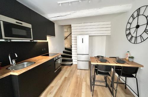 Lunel House | Maison entière 2 chambres Lunel avec Parking