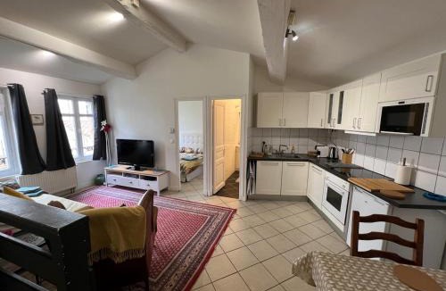 Saintes House | Maison entière - centre ville, parking réservé