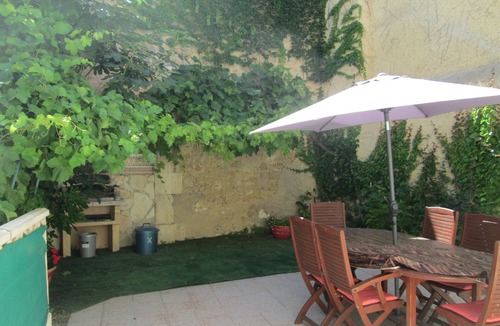 Puisserguier House | Maison entière climatisée, 2 chambres, piscine privée, terrasse, plage à 24km