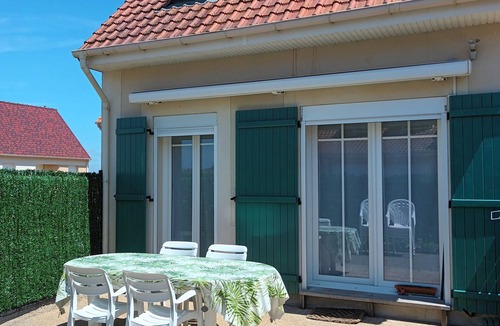 Berck-sur-Mer House | Maison Entière Située Dans un Hameau Clôturé, Avec Place de Parking Privative !