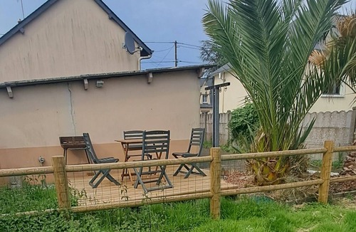 Vitre House | Maison Entiere Dans Vitré, Parking Privé