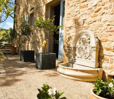 Theize Bed & Breakfast | Maison et table d'hôtes du Vert Vallon