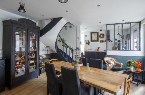 Aizier House | Maison Etadame