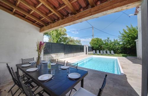 Saint-Privat-des-Vieux Villa | Maison familiale avec piscine