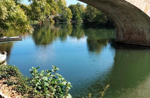 Bazouges-sur-le-Loir House | Maison familiale près du Zoo de la Flèche avec piscine chauffée, jardin et cheminée - FR-1-410-377