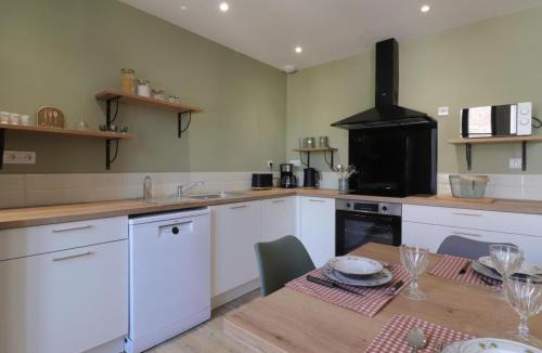 Le Mele-sur-Sarthe House | Maison familiale au cœur du village avec jardin clos et terrasse - FR-1-497-252