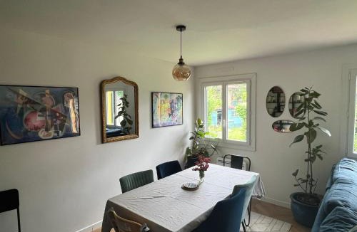 Neuilly-Plaisance House | Maison familiale avec jardin, proche Paris Centre