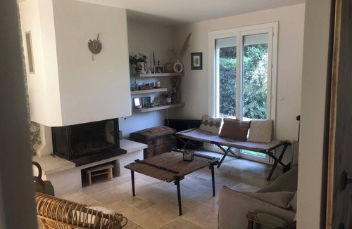 Poigny la Foret House | Maison Familiale Dans la Forêt