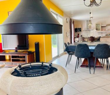 Donnery House | Maison familiale à la campagne