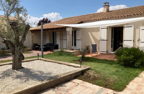 Aubord House | Maison familiale à Uchaud chez Gaëlle et Fred