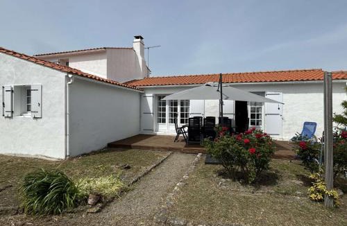 Barbatre House | Maison familiale 5 pièces à Barbâtre - 8 personnes - FR-1-224B-250